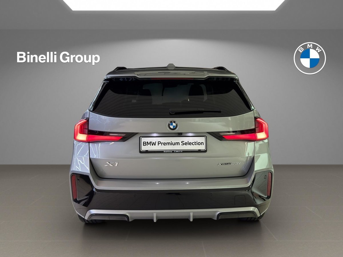 BMW X1 23i M Sport, Hybride Léger Essence/Électricité, Occasion / Utilisé, Automatique - 4