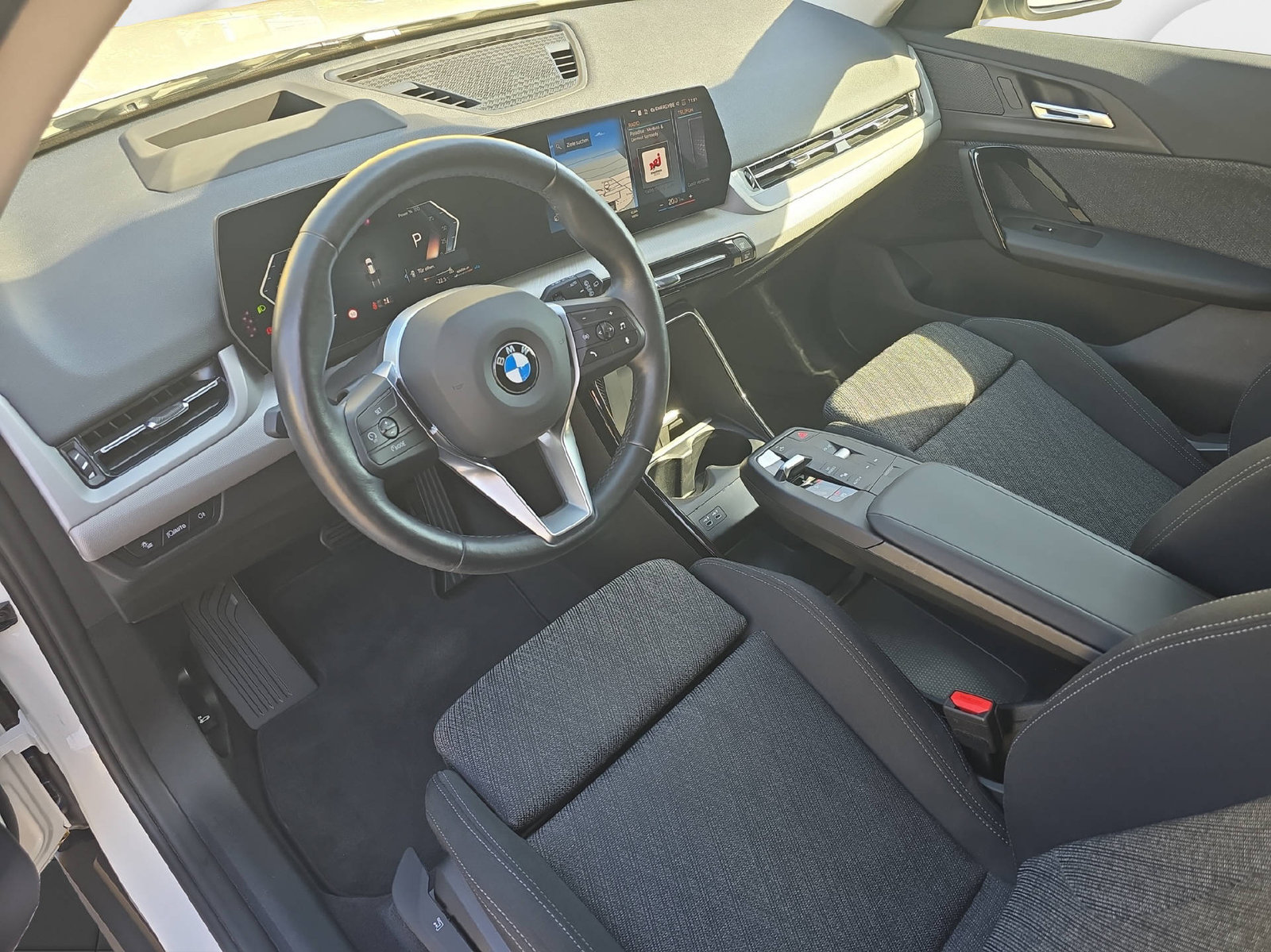 BMW X1 20d ** 5 Jahre GARANTIE // 2'000 kg Anhängelast **, Hybride Léger Diesel/Électricité, Occasion / Utilisé, Automatique - 5