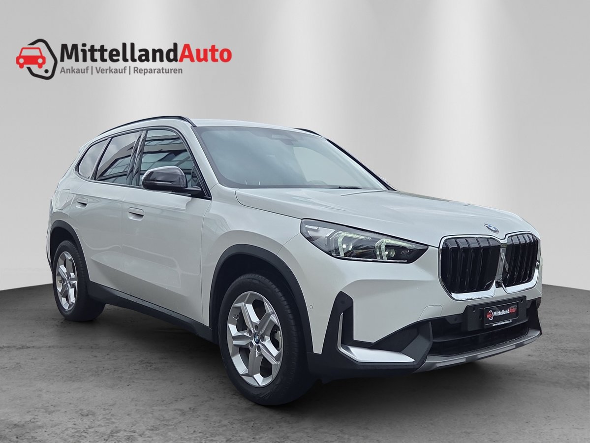 BMW X1 23i 48V, Mild-Hybrid Benzin/Elektro, Occasion / Gebraucht, Automatik - 3