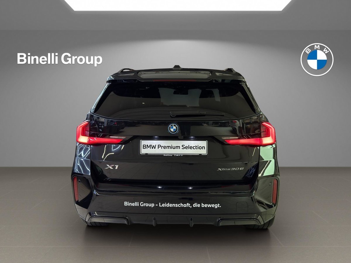 BMW X1 30e M Sport Pro, Hybride Rechargeable Essence/Électricité, Occasion / Utilisé, Automatique - 4