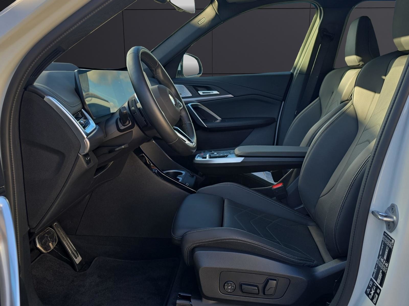 BMW X1 23i xDrive M Sport, Hybride Léger Essence/Électricité, Occasion / Utilisé, Automatique - 2