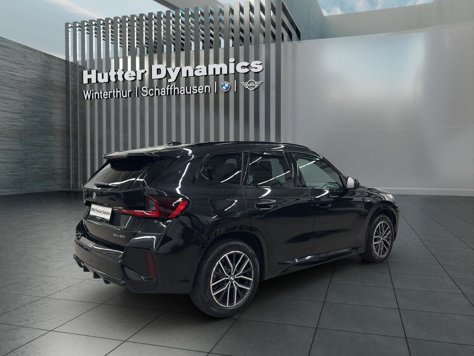 BMW X1 20i sDrive M Sportpaket, Hybride Léger Essence/Électricité, Occasion / Utilisé, Automatique - 5