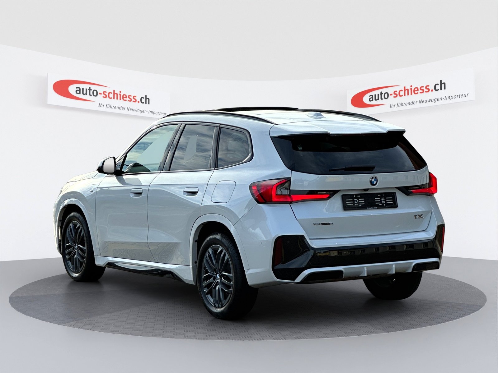 BMW X1 sDrive 18i M Sport, Petrol, Second hand / Used, Automatic - 4