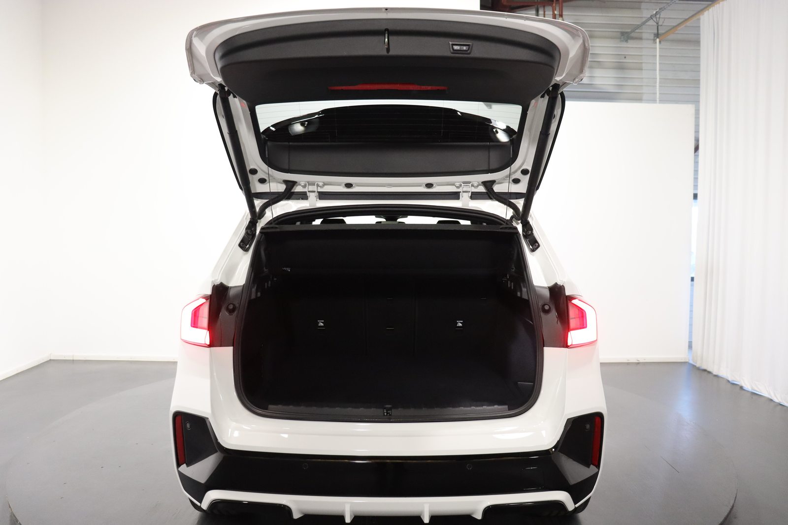 BMW X1 23i xDrive paddles, Mild-Hybrid Benzin/Elektro, Occasion / Gebraucht, Automatik - 5