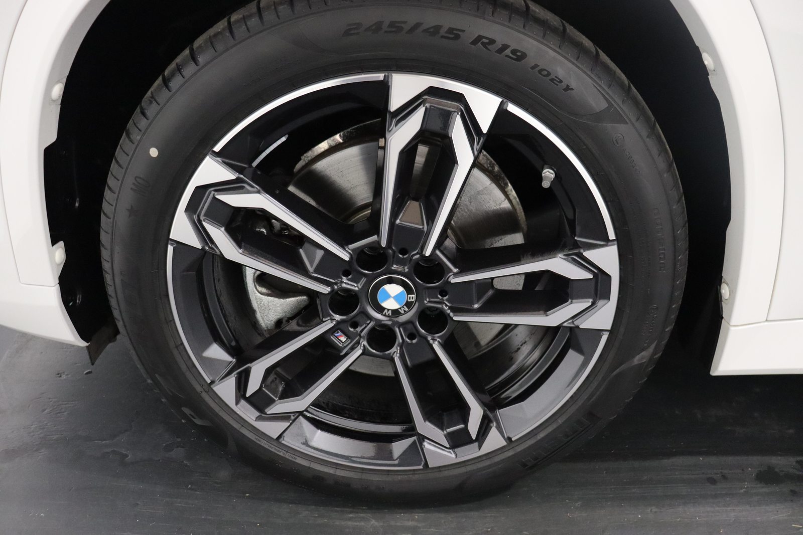 BMW X1 23i xDrive paddles, Mild-Hybrid Benzin/Elektro, Occasion / Gebraucht, Automatik - 6