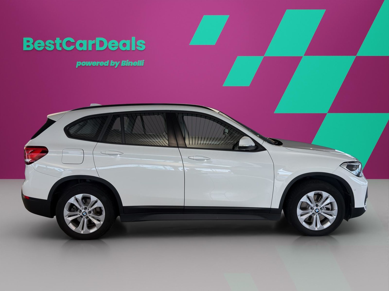 BMW X1 xDrive25e, Plug-in-Hybrid Petrol/Electric, Second hand / Used, Automatic - 2