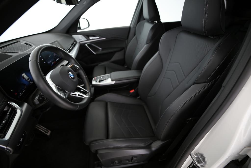 BMW X1 23i xDrive, Hybride Léger Essence/Électricité, Occasion / Utilisé, Automatique - 3