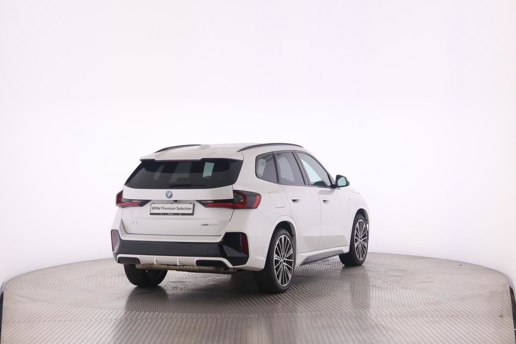 BMW X1 30e xDrive, Plug-in-Hybrid Benzin/Elektro, Occasion / Gebraucht, Automatik - 2