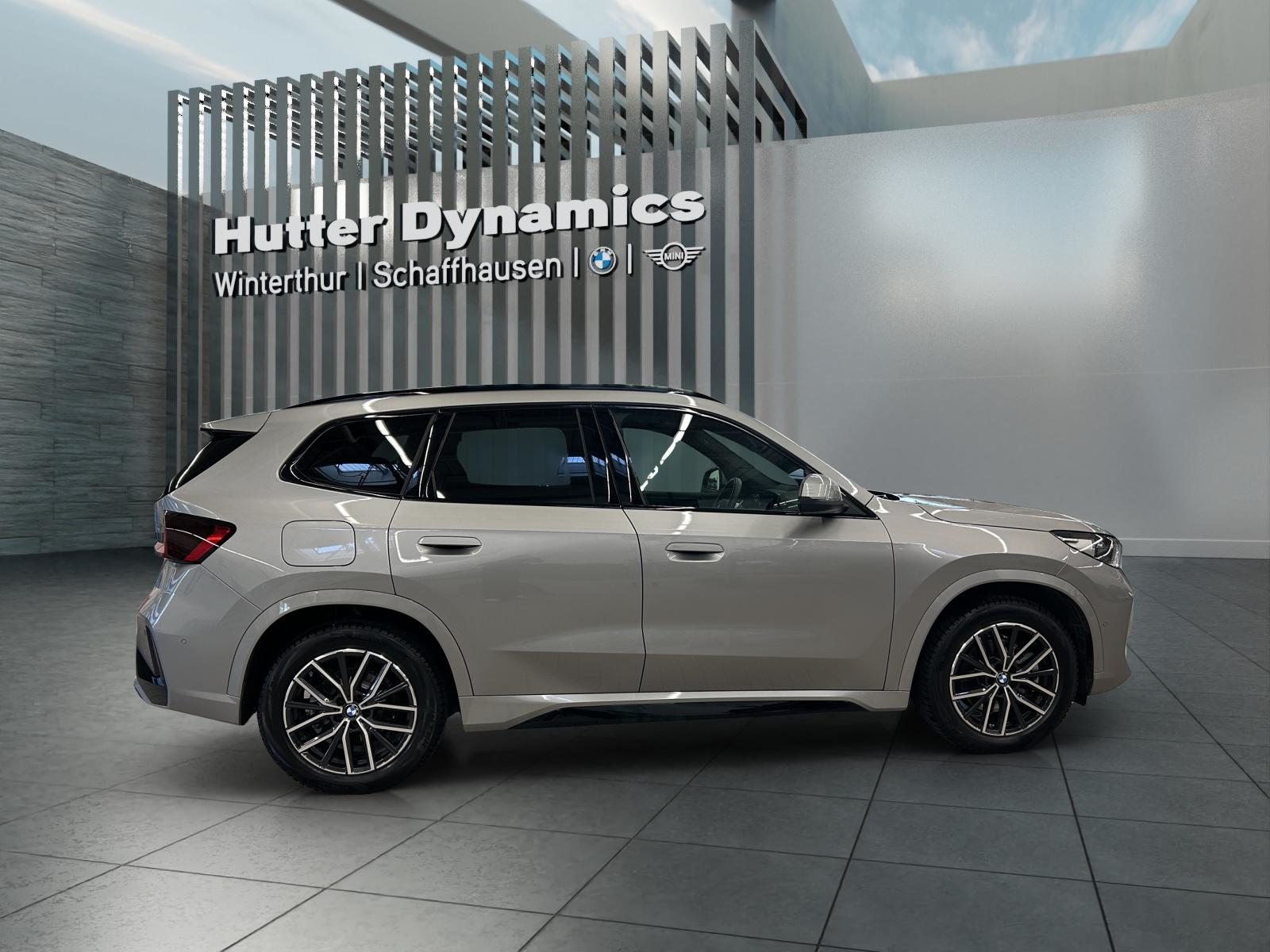 BMW X1 23i xDrive M Sportpaket, Hybride Léger Essence/Électricité, Occasion / Utilisé, Automatique - 4
