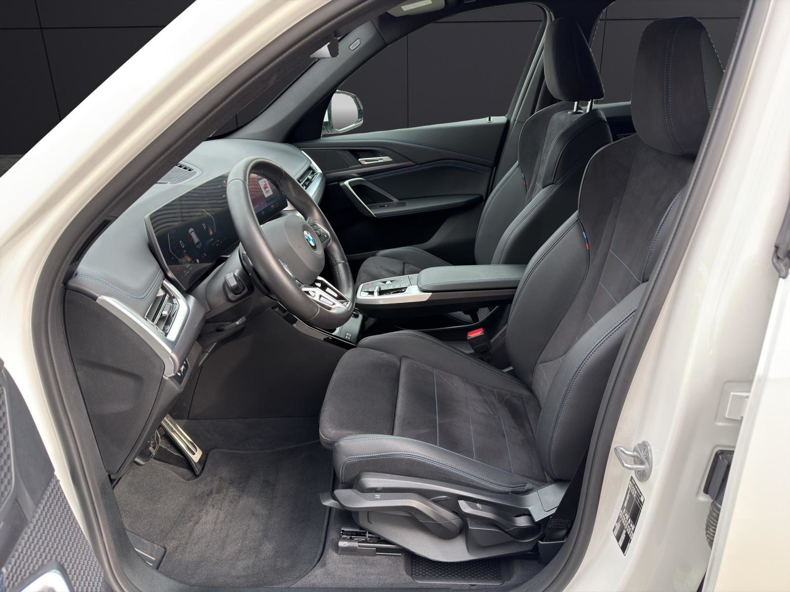 BMW X1 20i sDrive paddles, Hybride Léger Essence/Électricité, Occasion / Utilisé, Automatique - 2