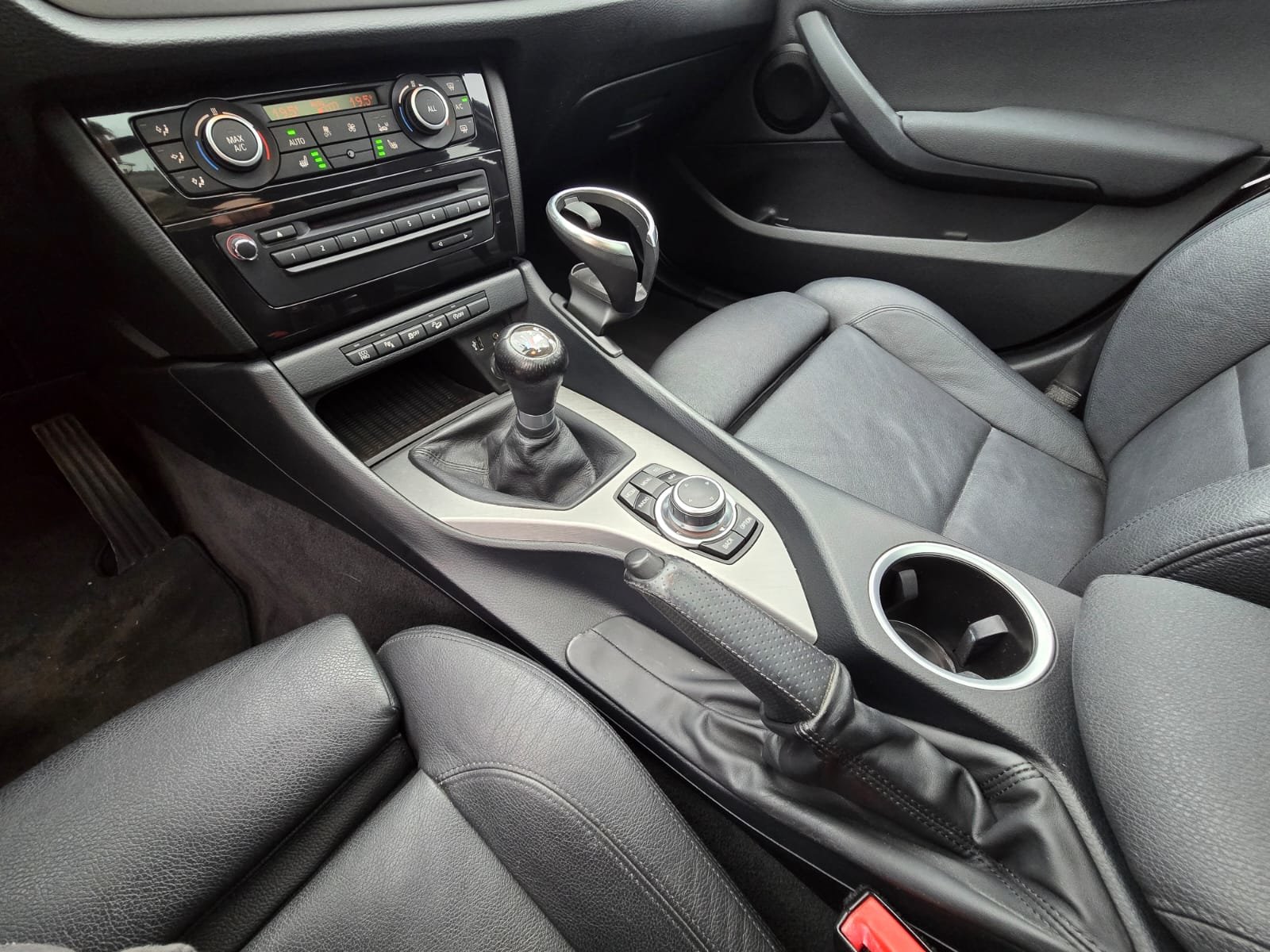 BMW X1 20i M-Sportpaket, Essence, Occasion / Utilisé, Manuelle - 7