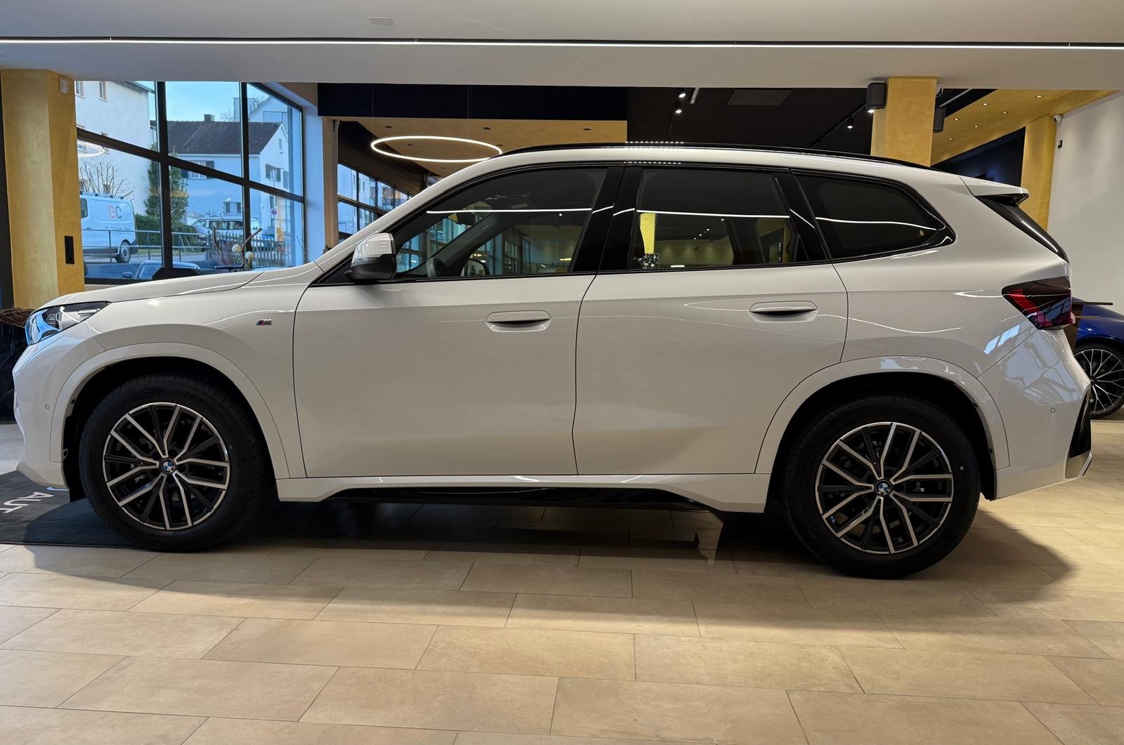 BMW X1 sDrive 18i M Sport, Essence, Occasion / Utilisé, Automatique - 4