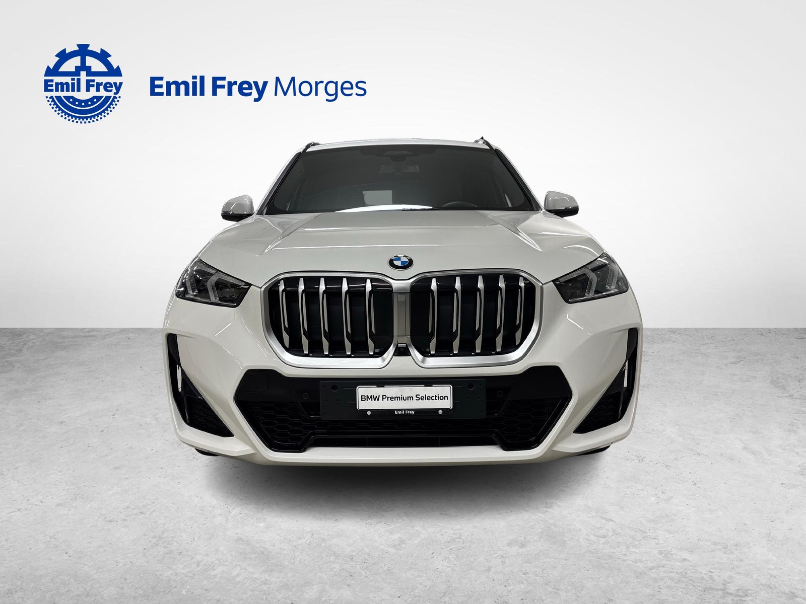 BMW X1 23i xDrive paddles 48V M-Sport, Mild-Hybrid Petrol/Electric, Second hand / Used, Automatic - 2