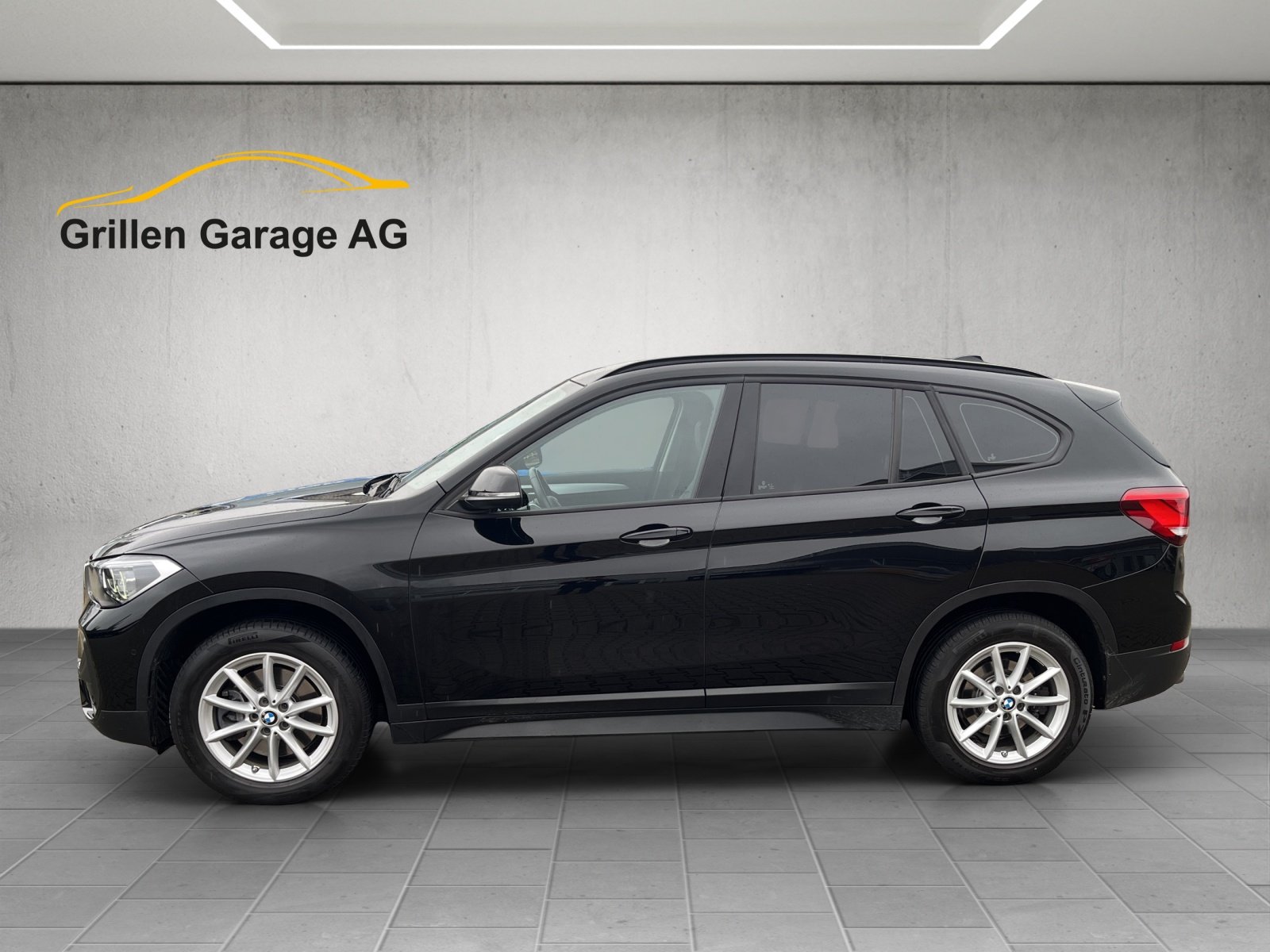 BMW X1 20i, Petrol, Second hand / Used, Automatic - 2