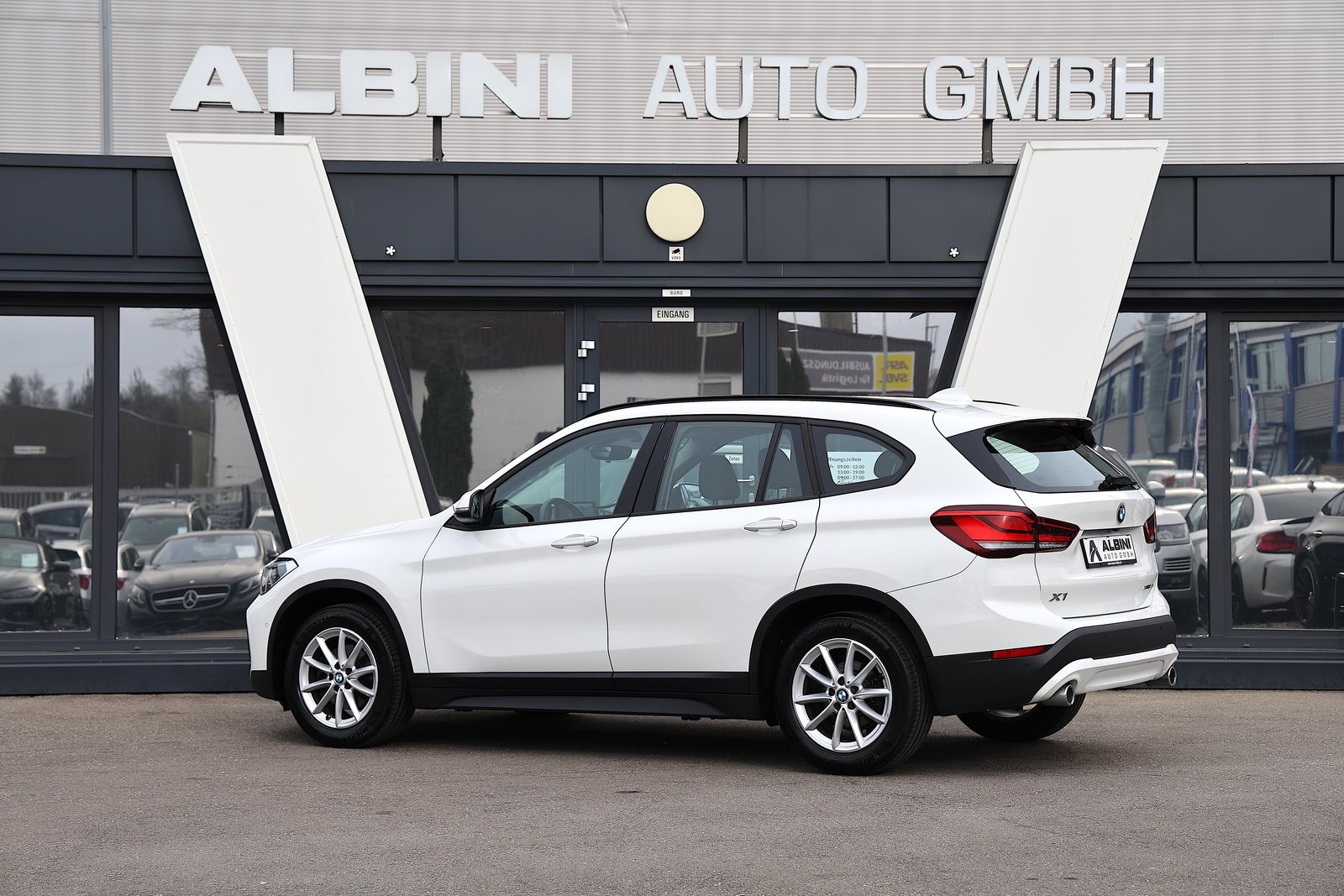 BMW X1 18d Essential Edition Steptronic, Diesel, Second hand / Used, Automatic - 5