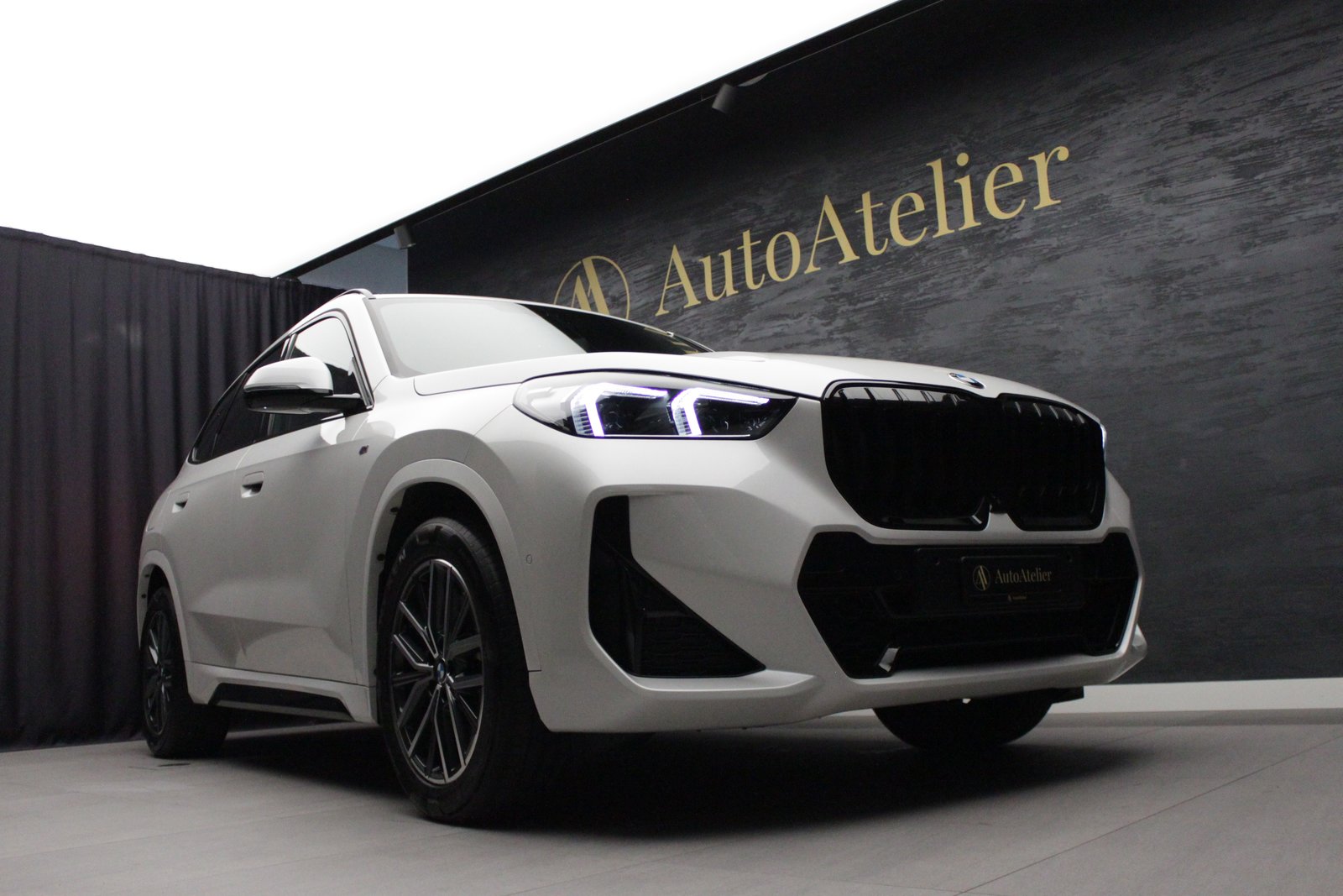 BMW X1 23d 48V M Sport, Hybride Léger Diesel/Électricité, Occasion / Utilisé, Automatique - 4