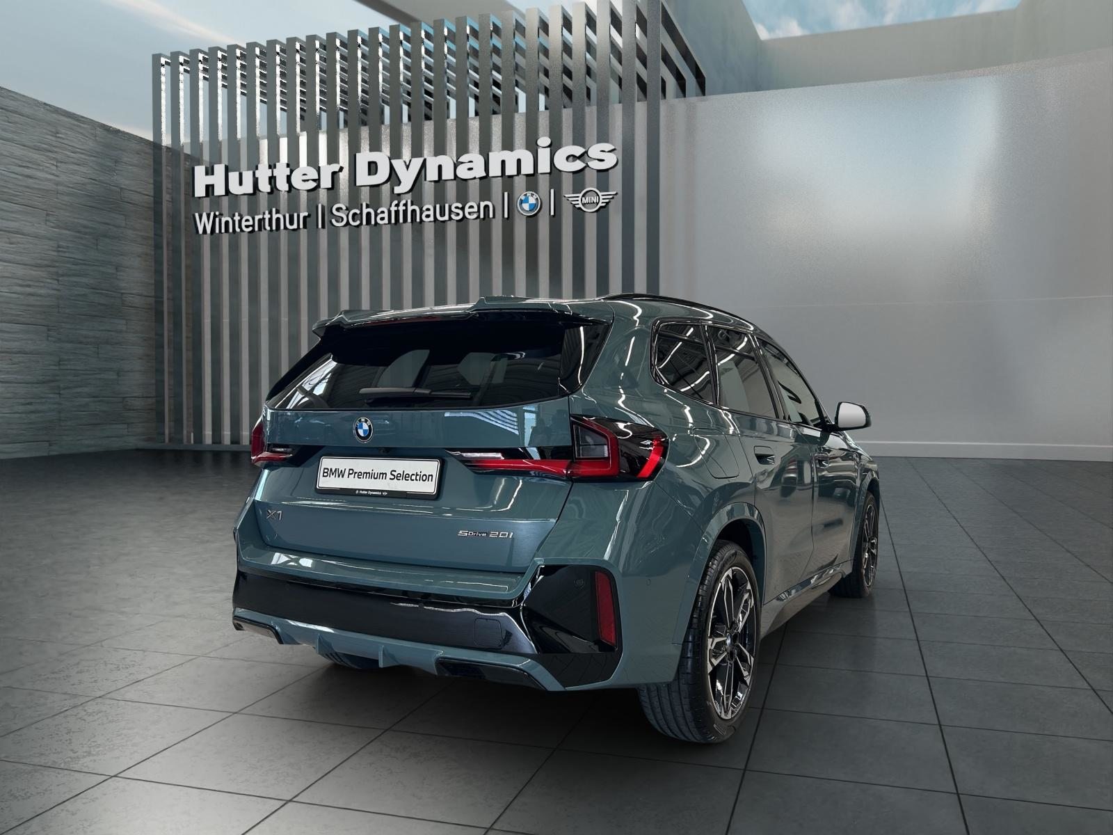 BMW X1 20i sDrive M Sportpaket Pro, Hybride Léger Essence/Électricité, Occasion / Utilisé, Automatique - 5