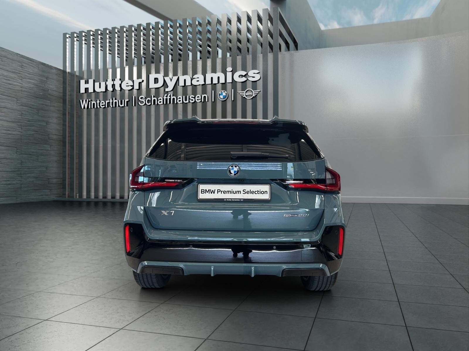 BMW X1 20i sDrive M Sportpaket Pro, Hybride Léger Essence/Électricité, Occasion / Utilisé, Automatique - 6