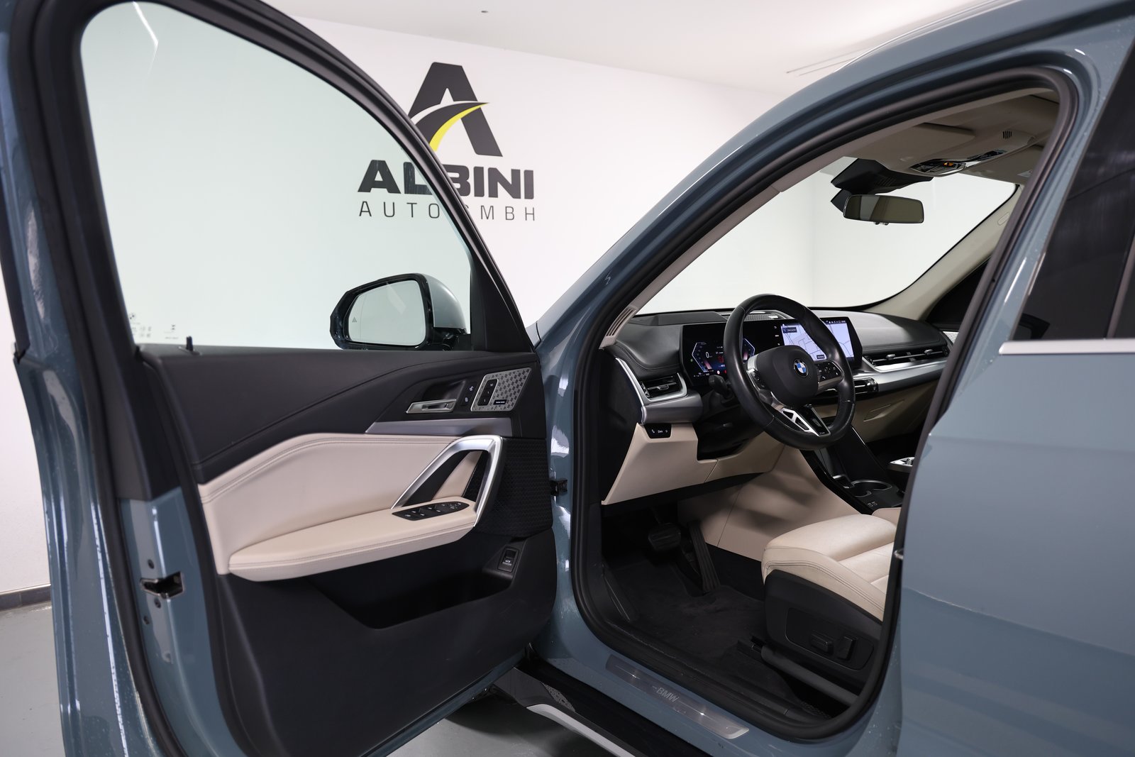 BMW X1 23d 48V xLine, Mild-Hybrid Diesel/Electric, Second hand / Used, Automatic - 5