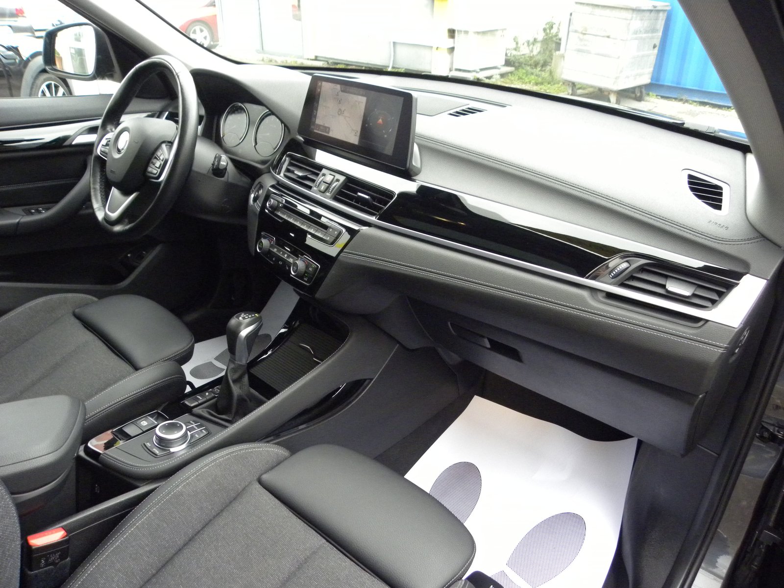 BMW X1 25e Sport Line Steptronic, Plug-in-Hybrid Benzin/Elektro, Occasion / Gebraucht, Automatik - 6