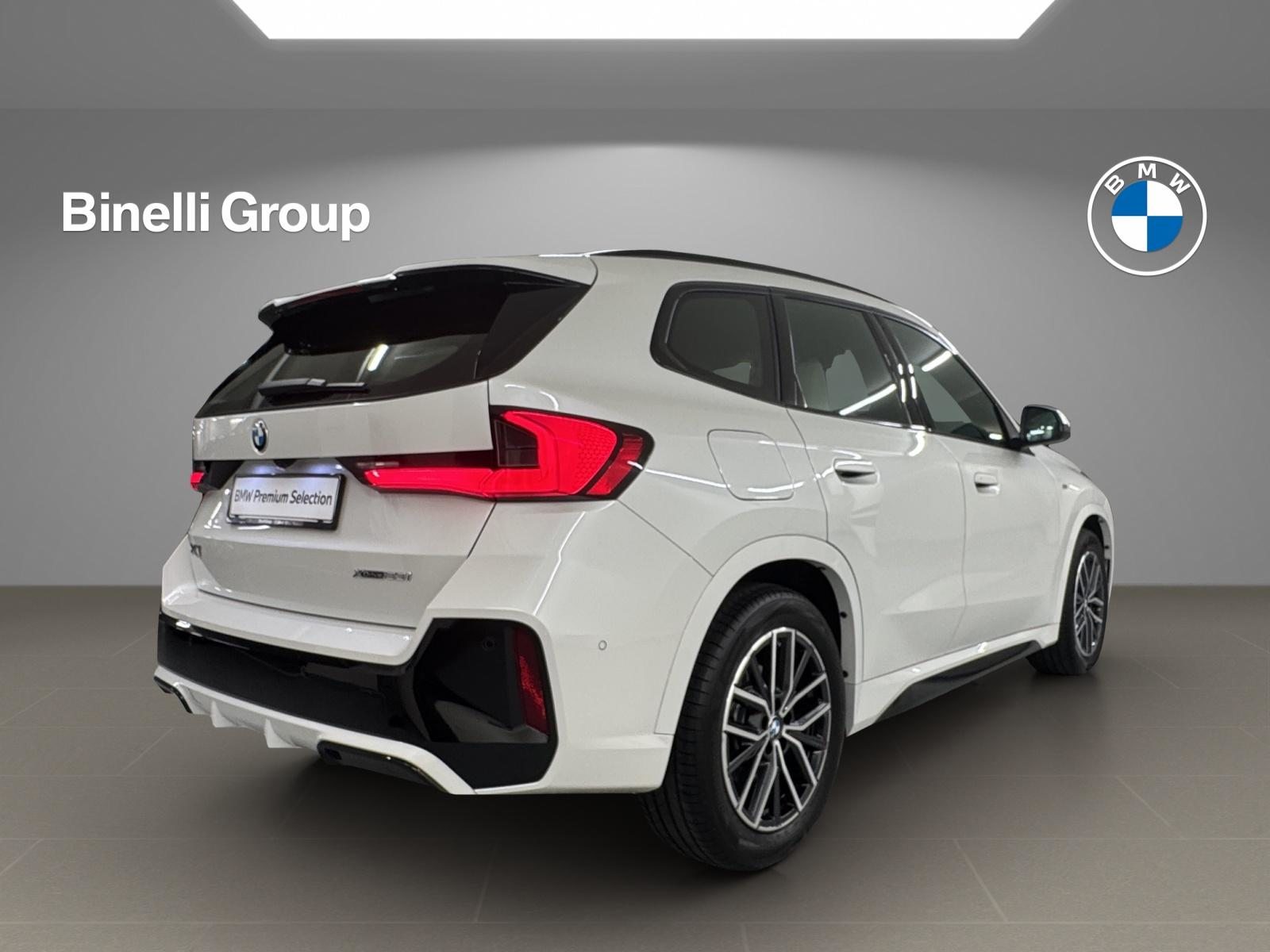 BMW X1 23i xDrive, Hybride Léger Essence/Électricité, Occasion / Utilisé, Automatique - 5