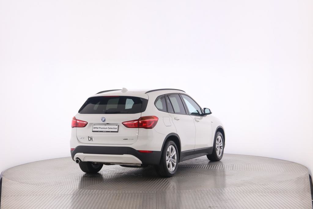 BMW X1 25e xDrive, Plug-in-Hybrid Benzin/Elektro, Occasion / Gebraucht, Automatik - 2