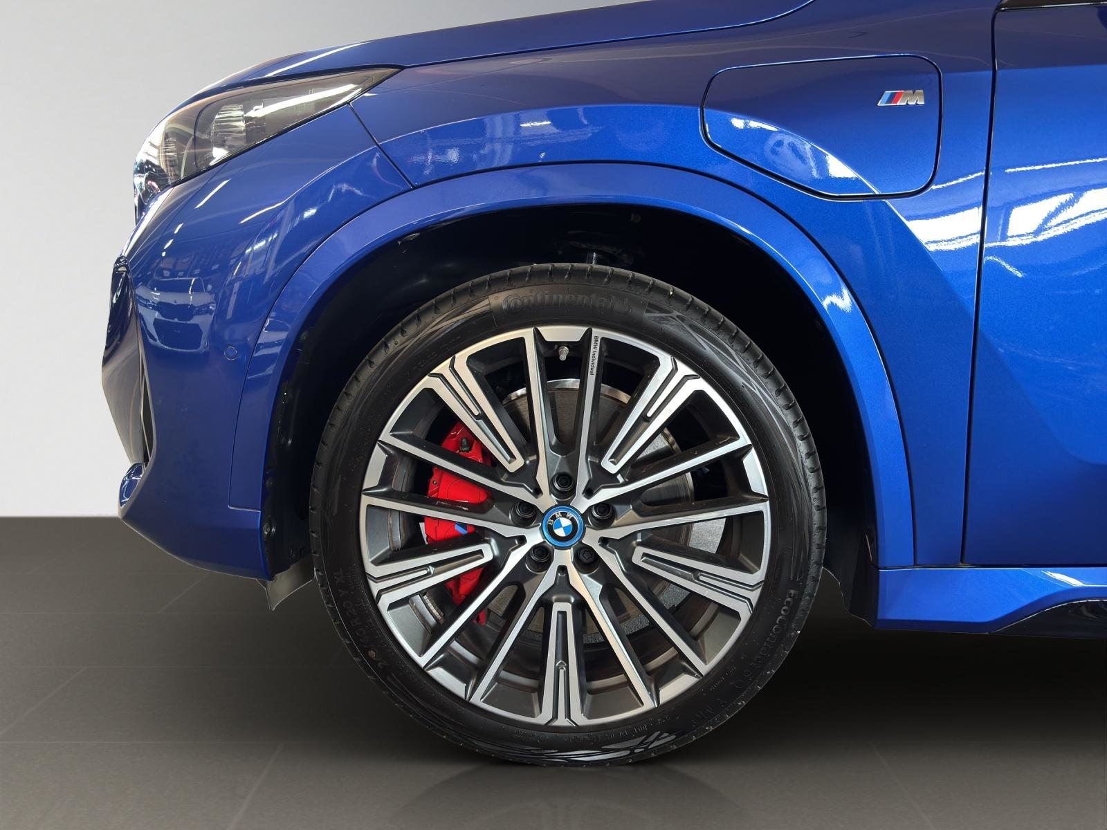 BMW X1 30e xDrive paddles, Plug-in-Hybrid Benzin/Elektro, Occasion / Gebraucht, Automatik - 4