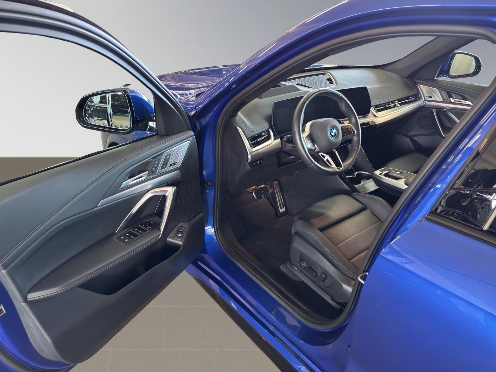 BMW X1 30e xDrive paddles, Plug-in-Hybrid Benzin/Elektro, Occasion / Gebraucht, Automatik - 5