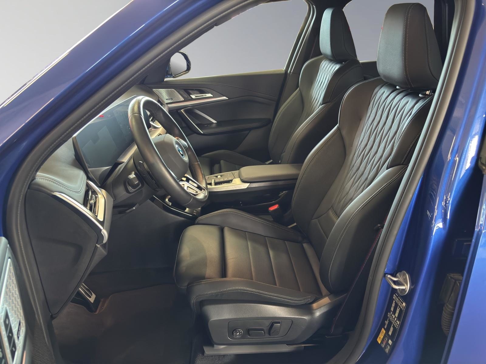 BMW X1 30e xDrive paddles, Plug-in-Hybrid Benzin/Elektro, Occasion / Gebraucht, Automatik - 6