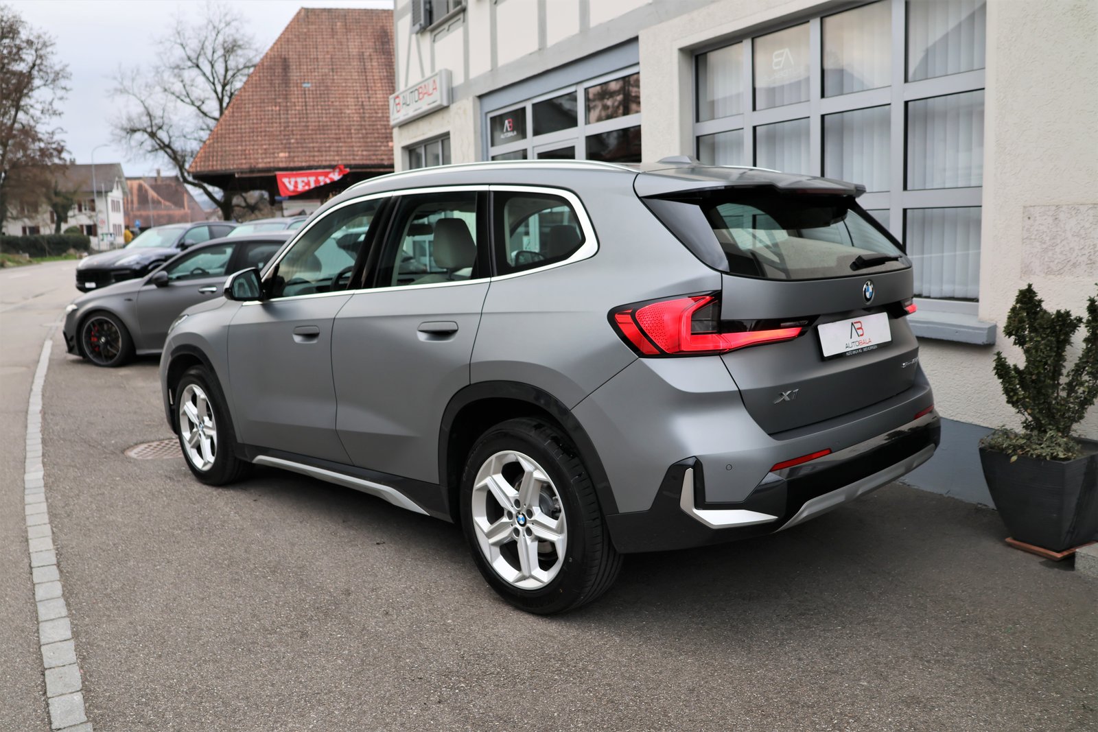 BMW X1 sDrive 18d xLine (CH) FROZENGREY, Diesel, Occasion / Utilisé, Automatique - 7