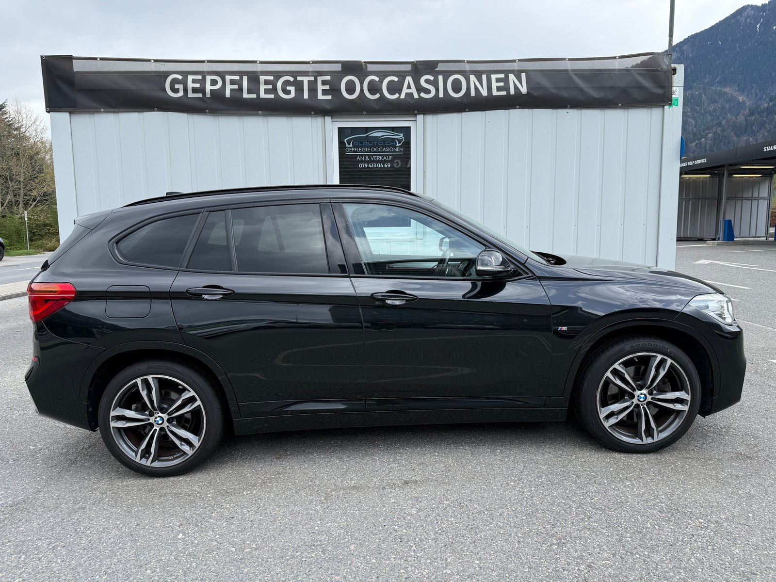 BMW X1 25i M Sport Steptronic, Petrol, Second hand / Used, Automatic - 3