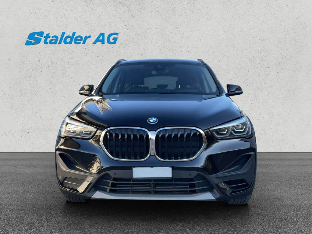 BMW X1 20i, Benzin, Occasion / Gebraucht, Automatik - 2