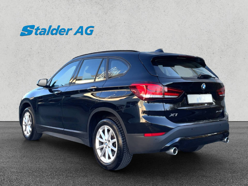 BMW X1 20i, Benzin, Occasion / Gebraucht, Automatik - 4