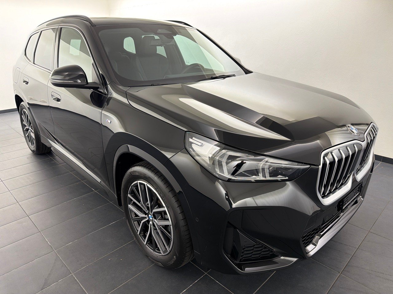 BMW X1 sDrive 18i M Sport, Benzin, Occasion / Gebraucht, Automatik - 4