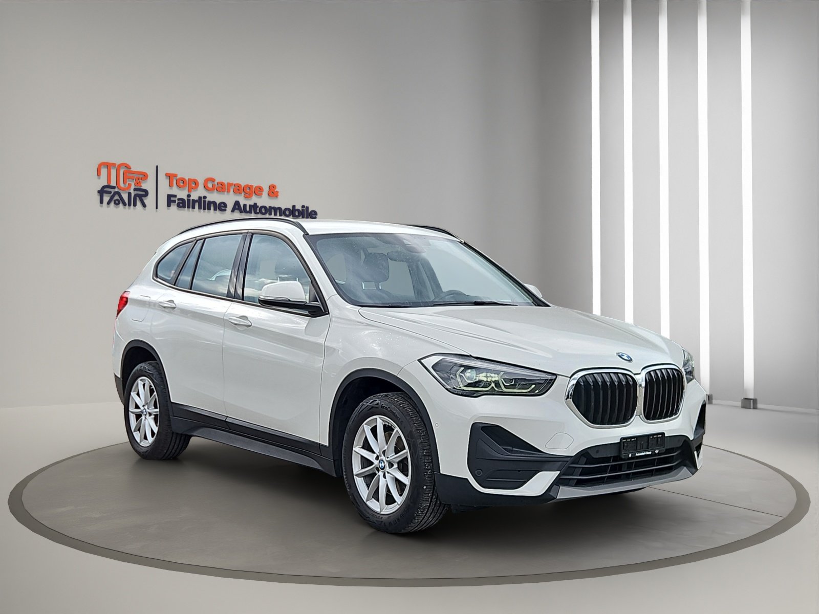 BMW X1 sDrive 18i Steptronic DSK, Petrol, Second hand / Used, Automatic - 3