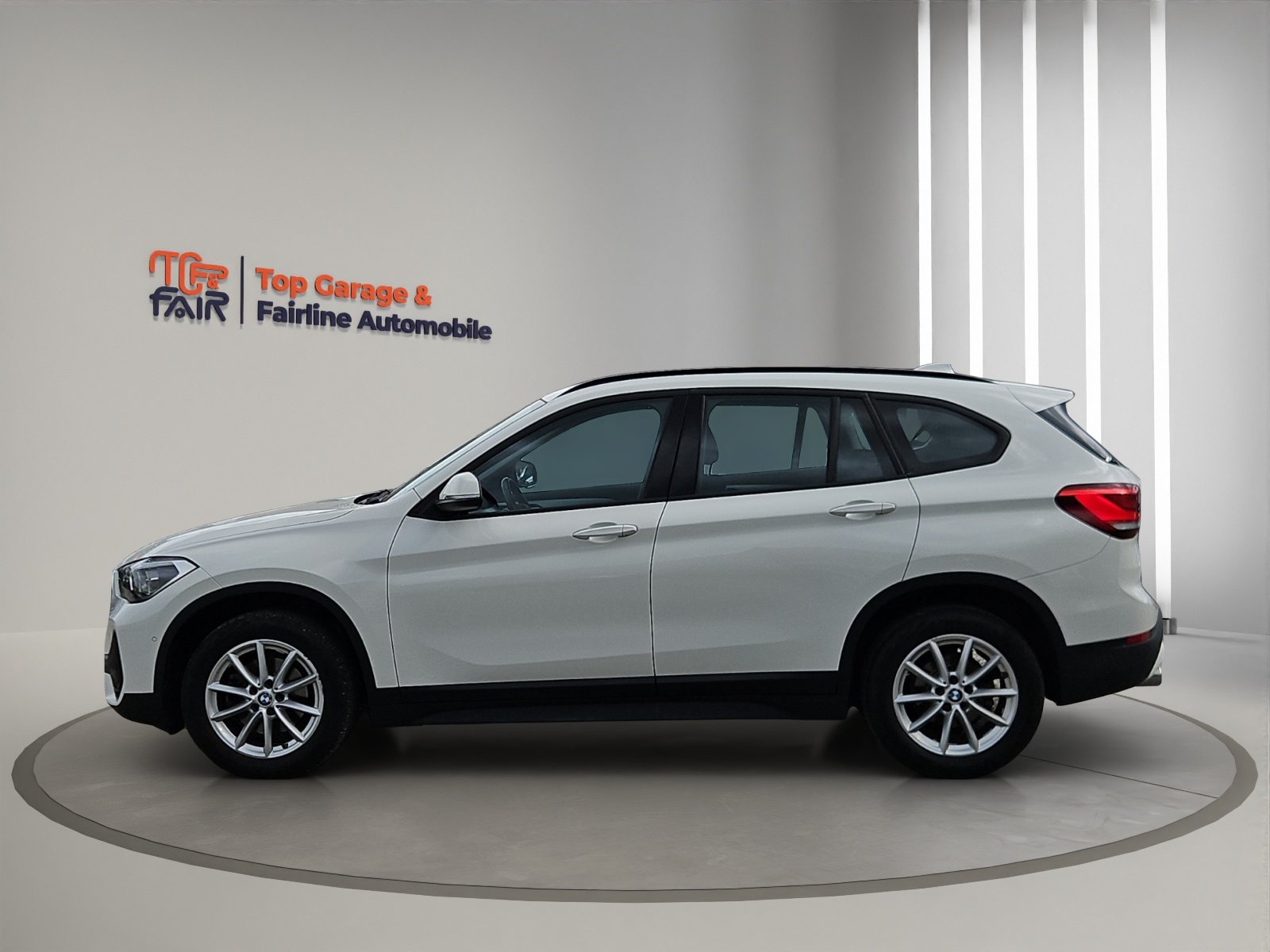 BMW X1 sDrive 18i Steptronic DSK, Petrol, Second hand / Used, Automatic - 4