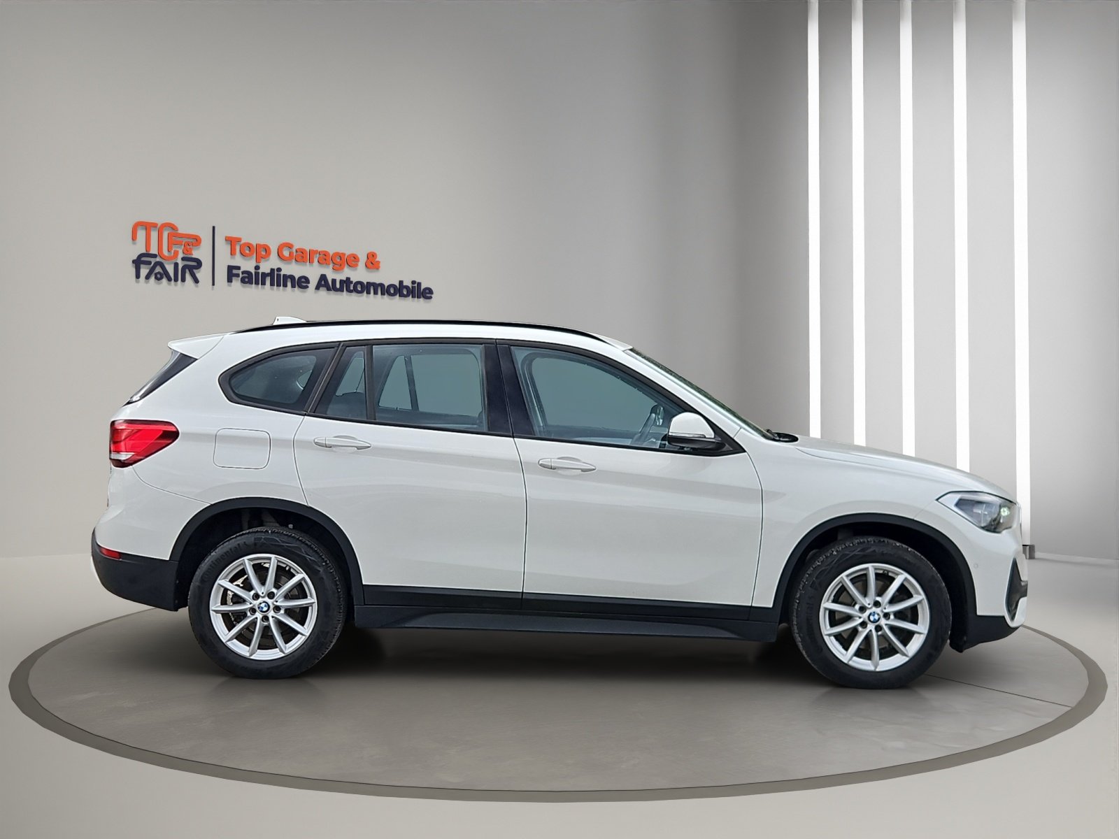 BMW X1 sDrive 18i Steptronic DSK, Petrol, Second hand / Used, Automatic - 5
