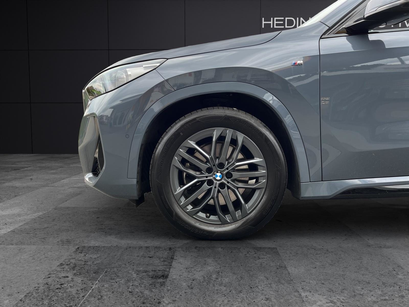 BMW X1 23i xDrive paddles, Mild-Hybrid Benzin/Elektro, Occasion / Gebraucht, Automatik - 5