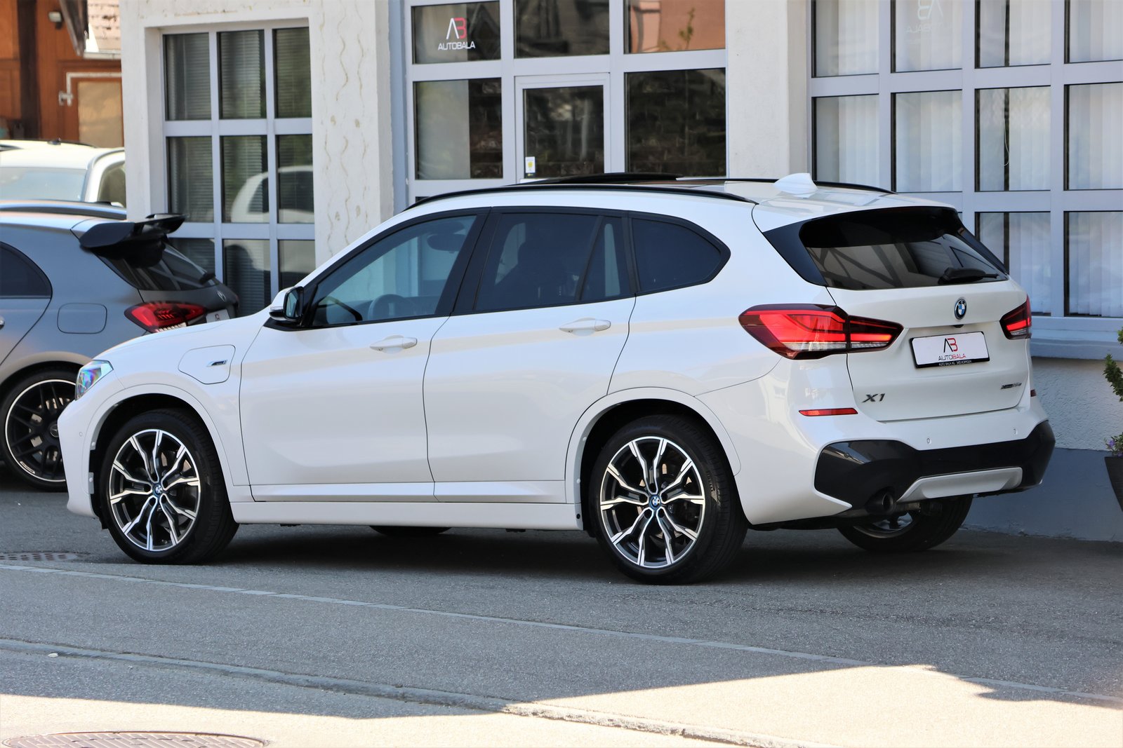 BMW X1 25e M Sport Fleet Edition Steptronic, Plug-in-Hybrid Petrol/Electric, Second hand / Used, Automatic - 4