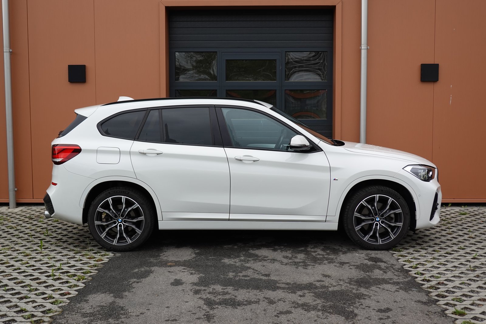 BMW X1 20i M Sport - CH Auto * Jantes 19' * Toit Ouvr, Benzina, Occasioni / Usate, Automatico - 4