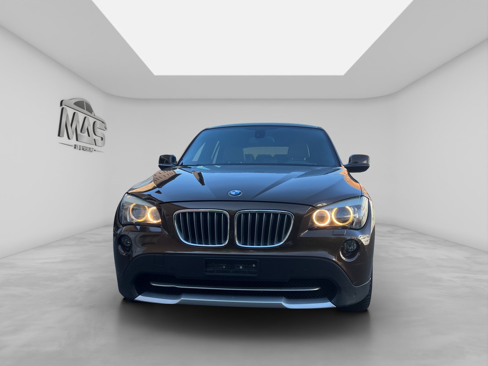 BMW X1 28i Steptronic, Petrol, Second hand / Used, Automatic - 2