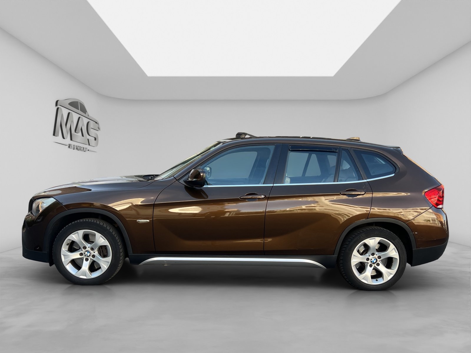 BMW X1 28i Steptronic, Petrol, Second hand / Used, Automatic - 3