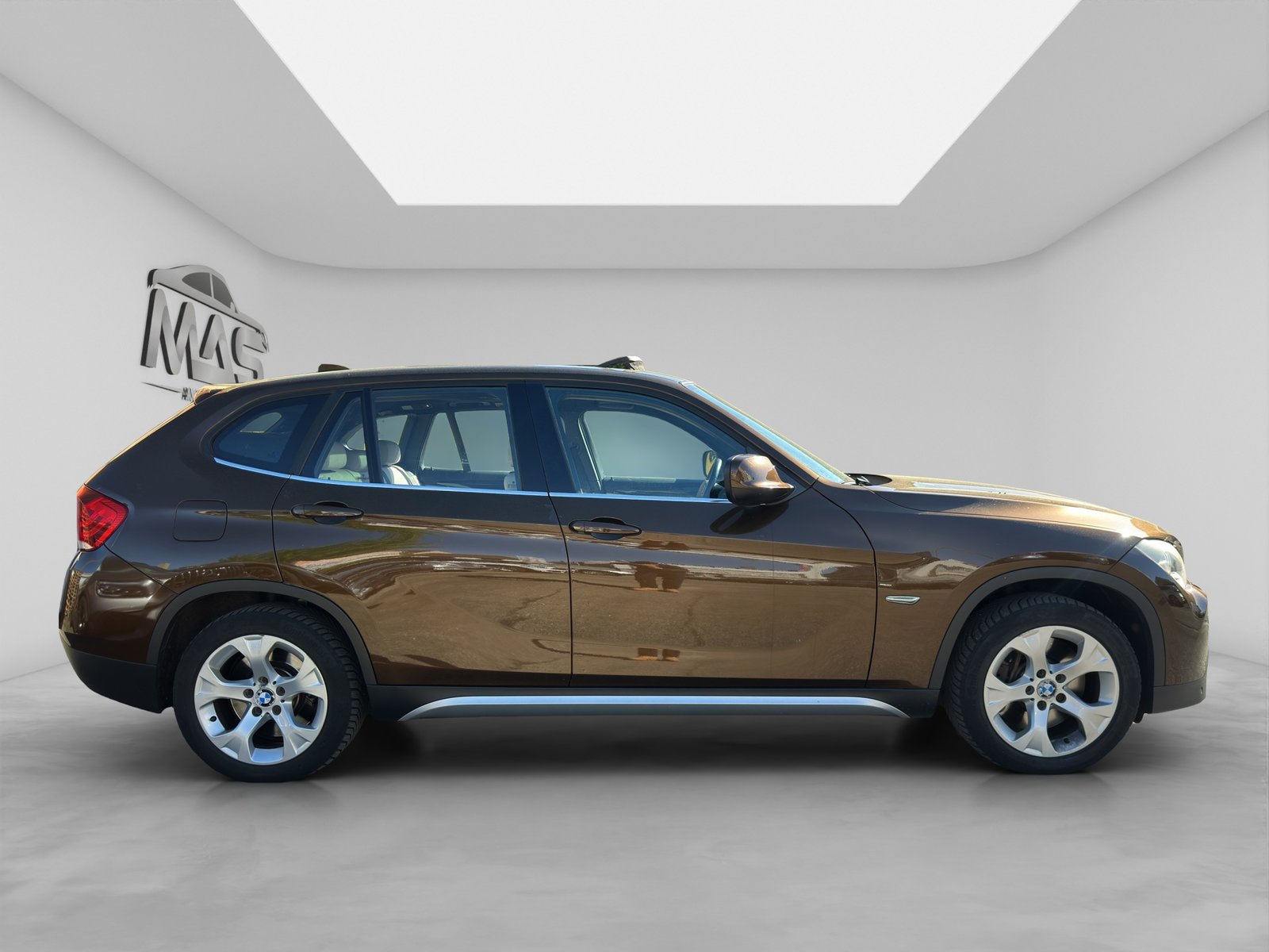 BMW X1 28i Steptronic, Petrol, Second hand / Used, Automatic - 7
