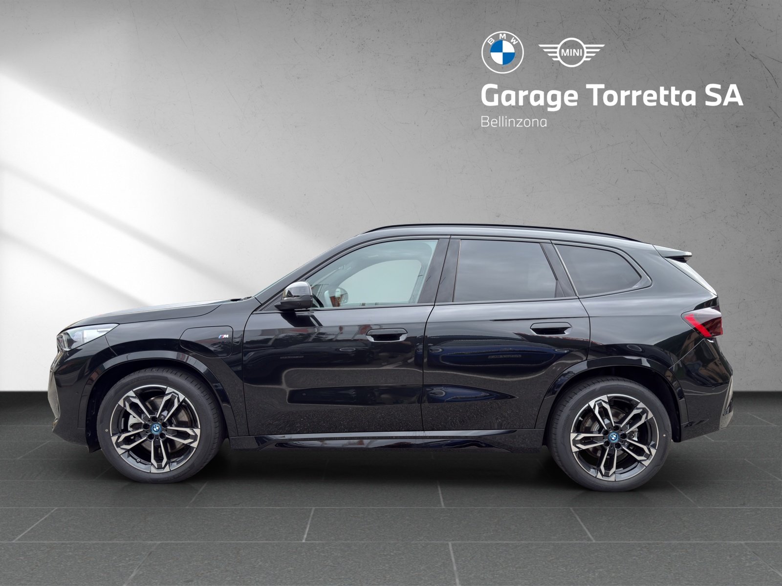 BMW X1 30e M Sport, Hybride Rechargeable Essence/Électricité, Occasion / Utilisé, Automatique - 2