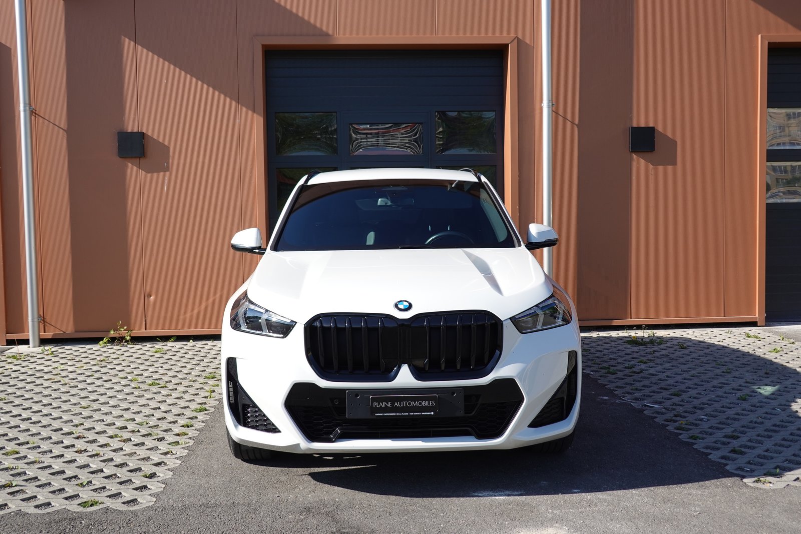 BMW X1 sDrive 18i M Sport * Véhicule CH * Caméra + Capteur, Petrol, Second hand / Used, Automatic - 2
