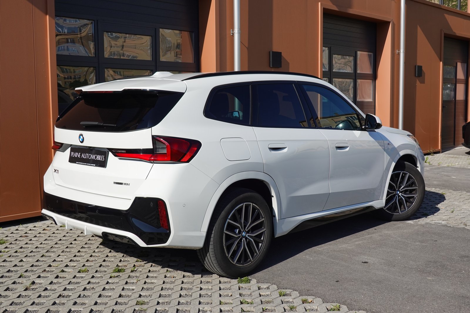 BMW X1 sDrive 18i M Sport * Véhicule CH * Caméra + Capteur, Petrol, Second hand / Used, Automatic - 7