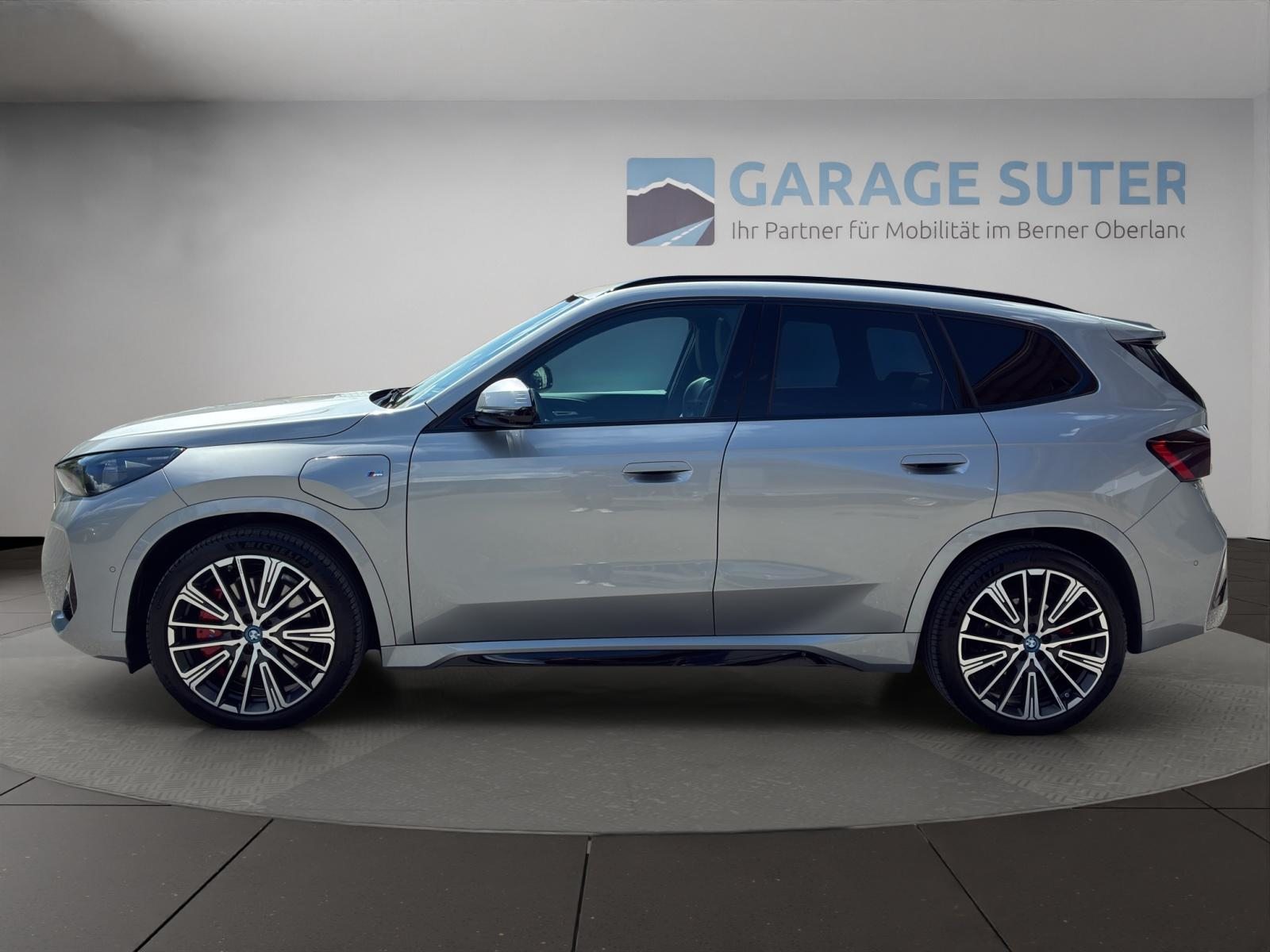 BMW X1 30e xDrive paddles, Hybride Rechargeable Essence/Électricité, Occasion / Utilisé, Automatique - 2