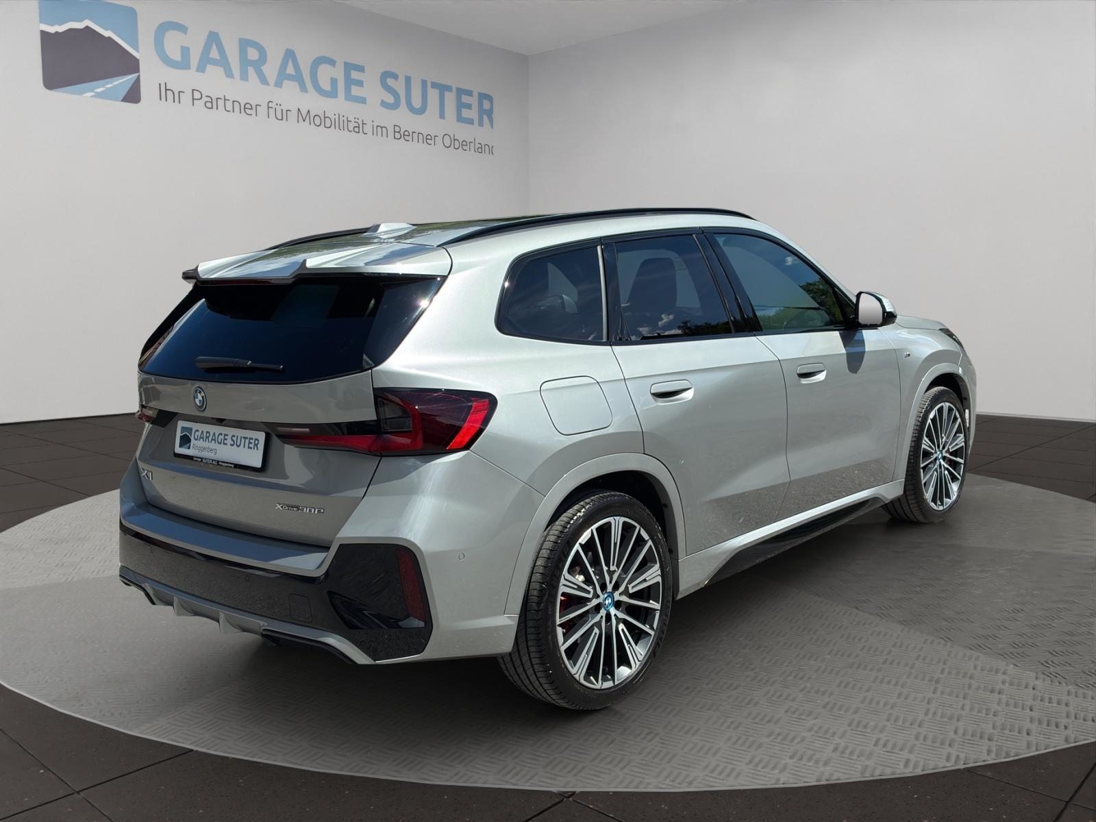 BMW X1 30e xDrive paddles, Hybride Rechargeable Essence/Électricité, Occasion / Utilisé, Automatique - 5