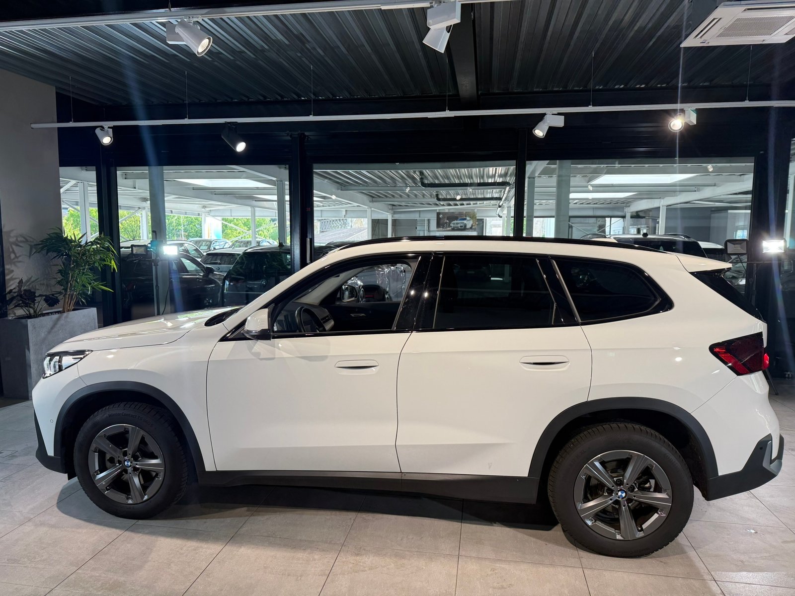 BMW X1 sDrive 18i, Petrol, Second hand / Used, Automatic - 4