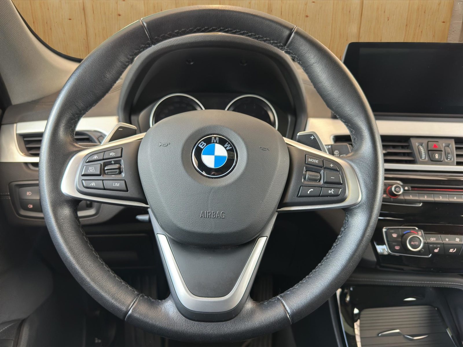 BMW X1 20i xDrive SAG, Petrol, Second hand / Used, Automatic - 7